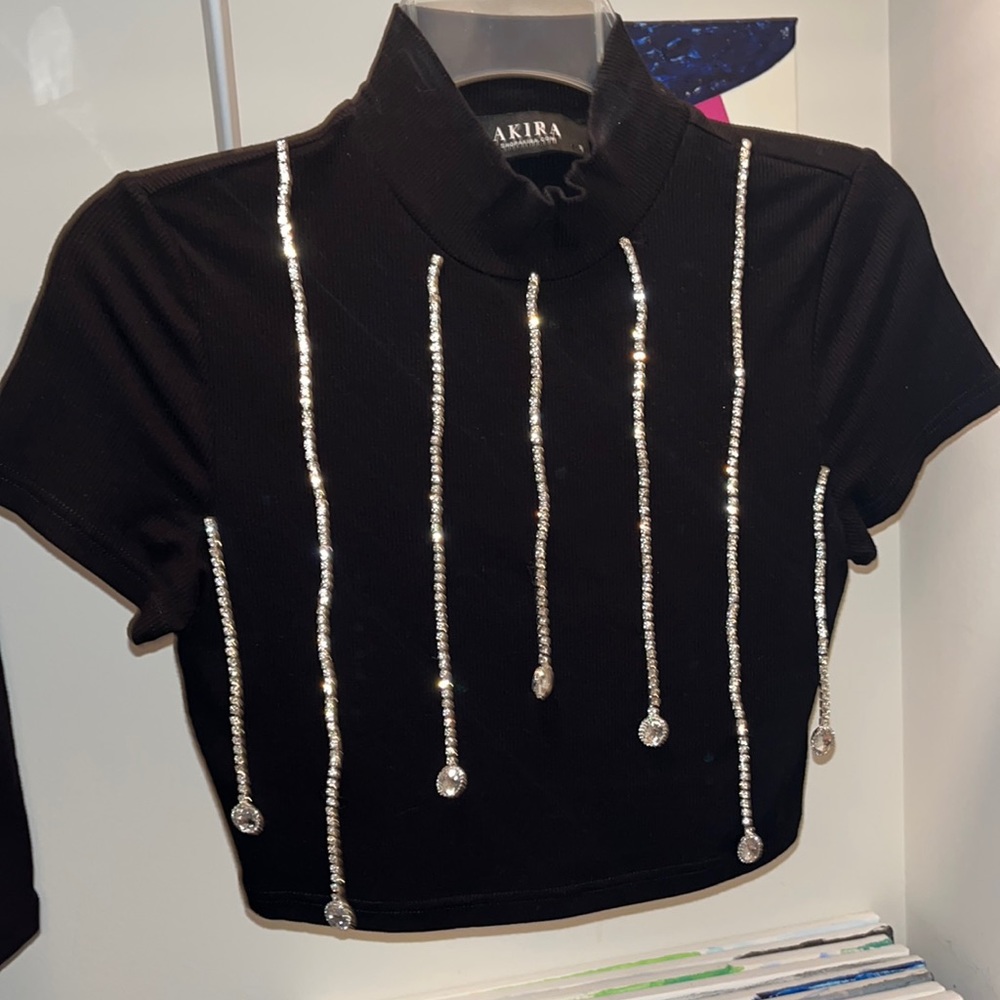 AKIRA RHINESTONES DRIPS SIZE SMALL CROP TOP
